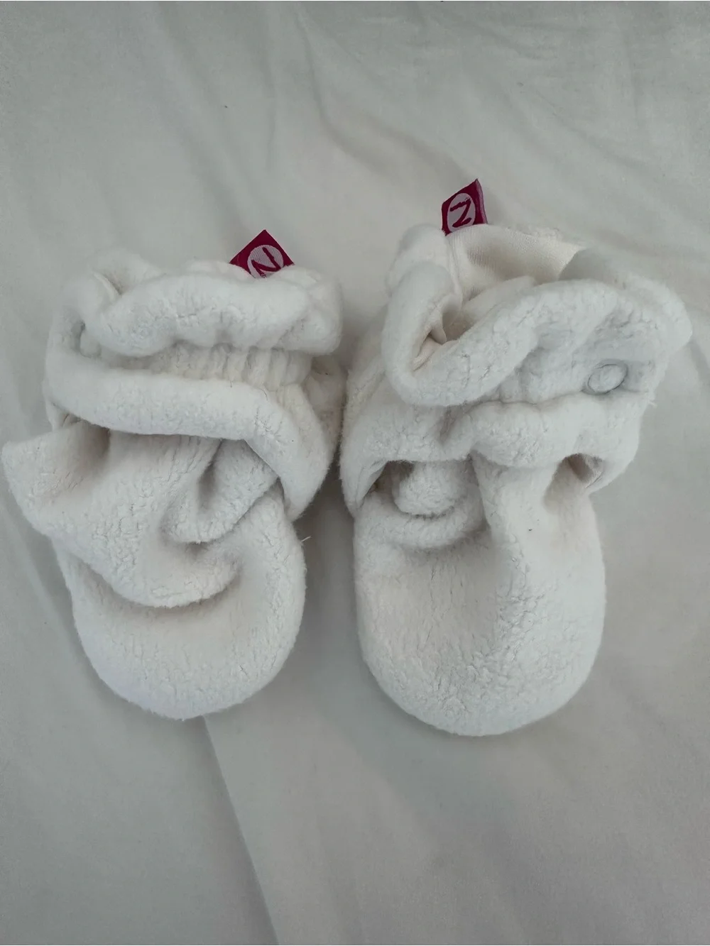 Zutano 6M Plush White Baby Booties with Snap Cuff
